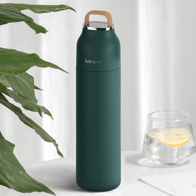 Metallic water bottle with a secure screw-on cap